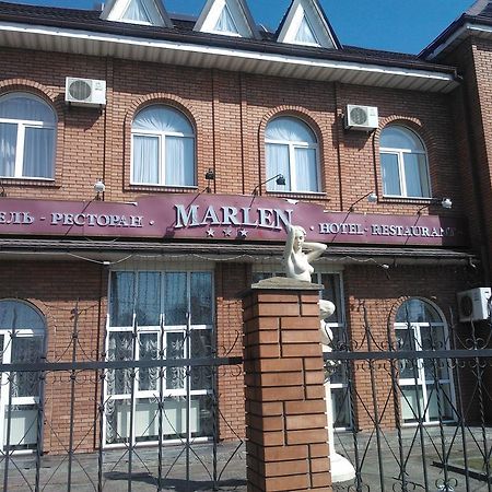 Marlen Hotel Rivne Kültér fotó
