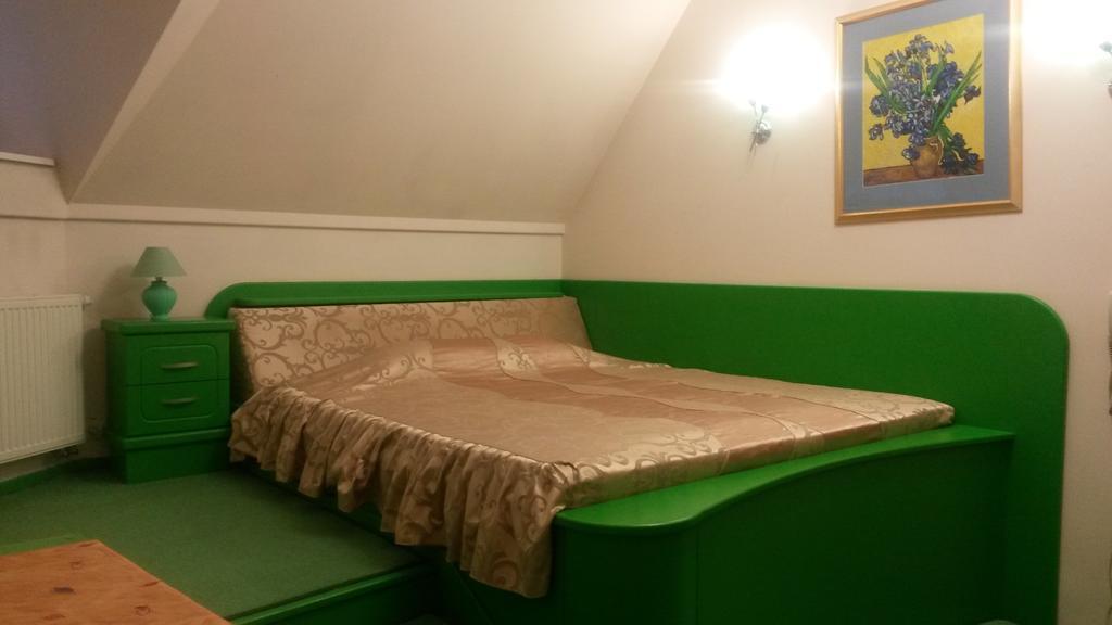 Marlen Hotel Rivne Szoba fotó